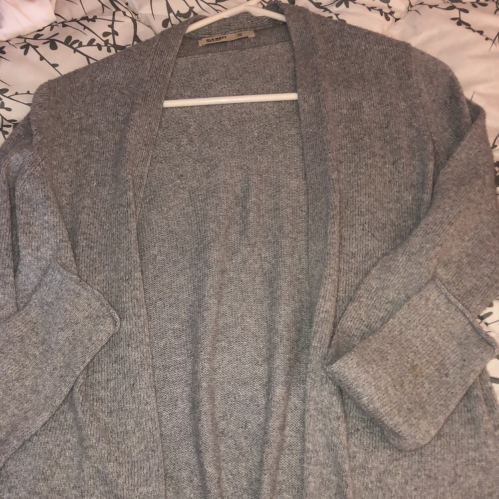 Grey long sleeve cardigan!